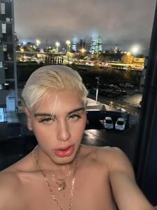 610845295: Chico busca chica en Tenerife