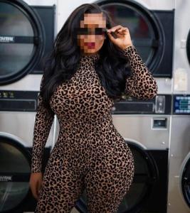 603360338: Chica busca chico en La Coruña