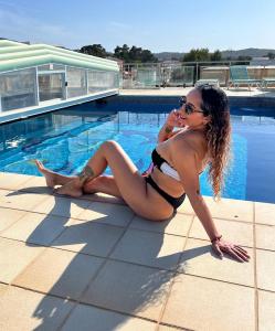 661477258: Chica busca chico en Tenerife