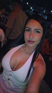 613609172: Chica busca chico en Gerona
