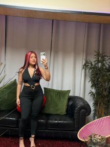 617746381: Chica busca chico en Madrid