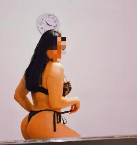 650871921: Chica busca chico en Barcelona