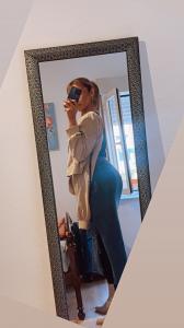 614220298: Transexual en León