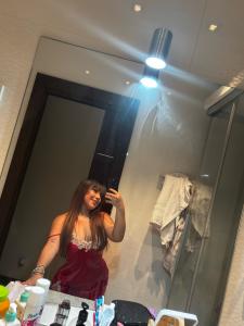 632904277: Chica busca chico en Madrid