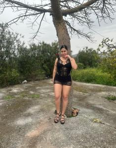 643077501: Chica busca chico en Málaga
