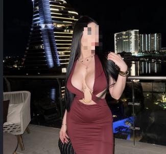 663486749: Chica busca chico en Málaga