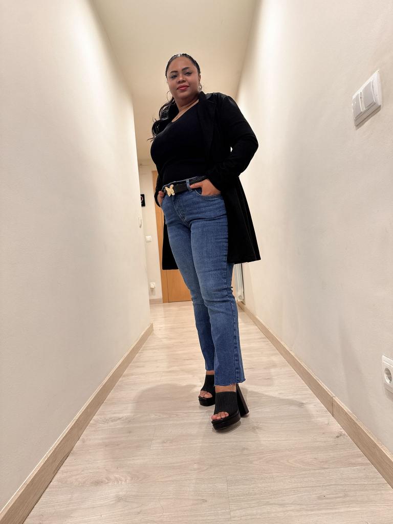 624585684: Chica busca chico en Huesca