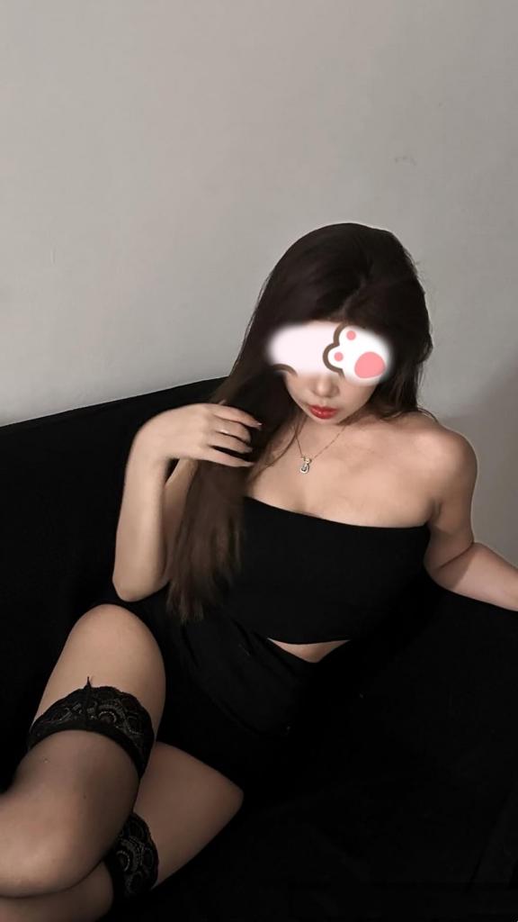 Chica busca chico en Valencia: Chica busca chico