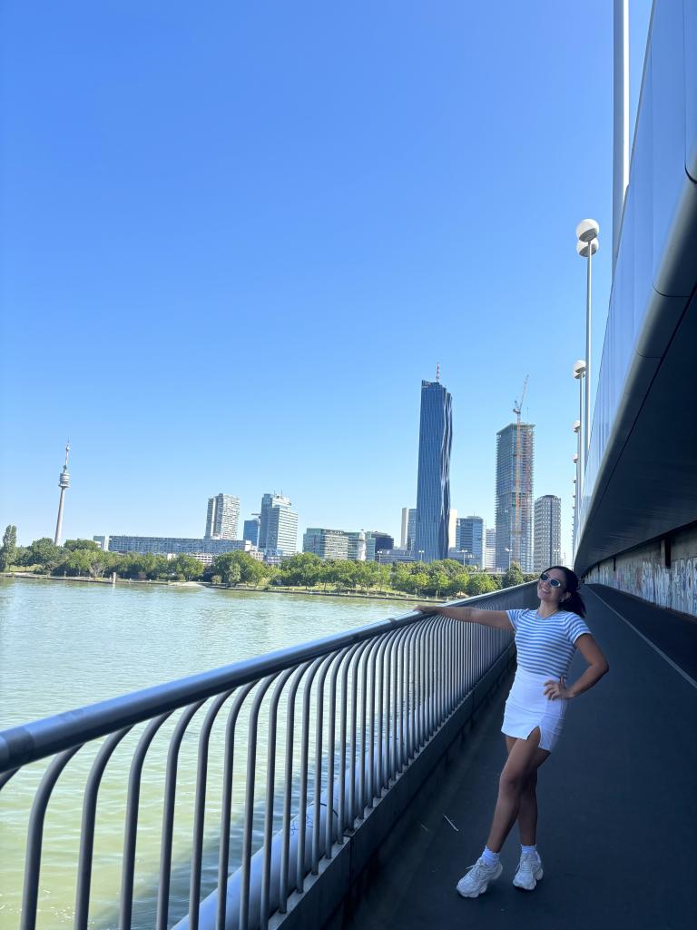 602043305: Chica busca chico en Granada