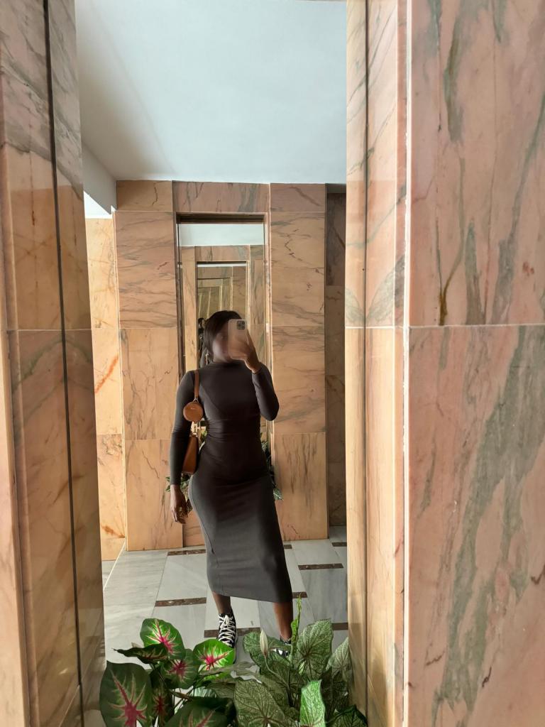 Chica busca chico en Almería: 