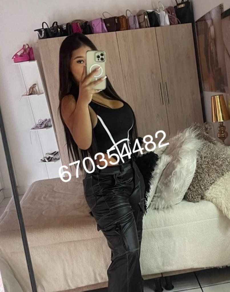 Chica busca chico en Menorca: 