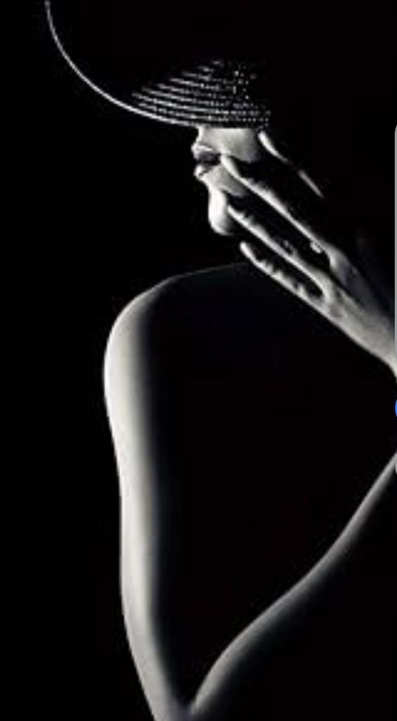 Chica busca chico en Huelva: 