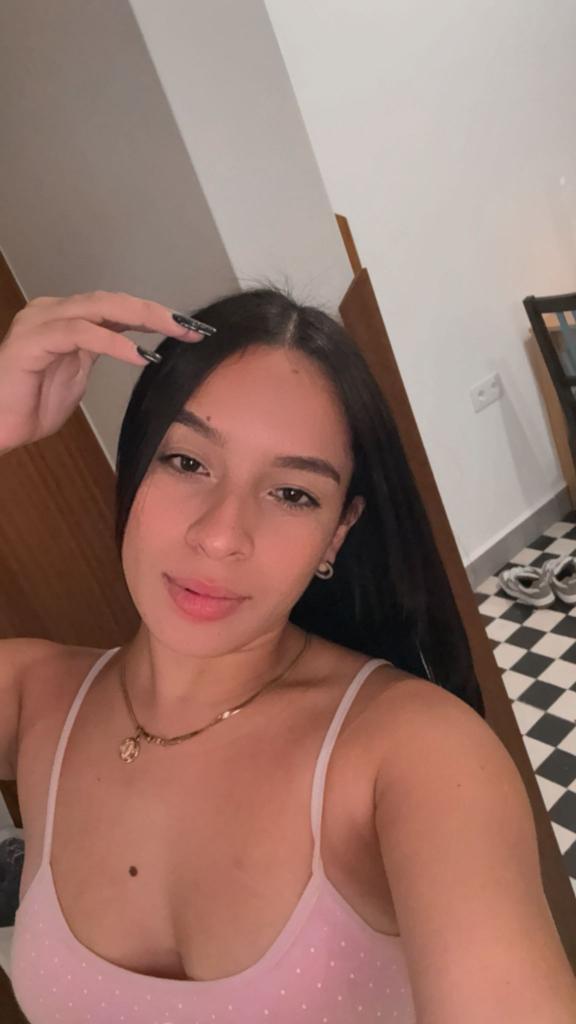 Chica busca chico en Tenerife: 