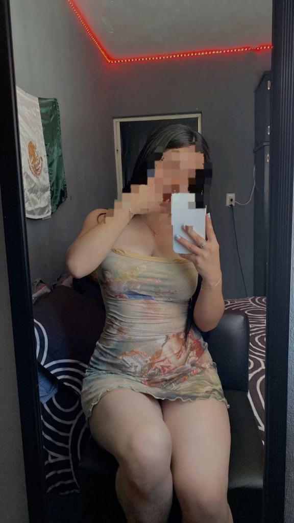 Chica busca chico en Huelva: 