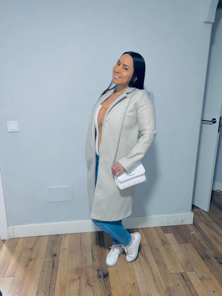 Chica busca chico en Sevilla: 