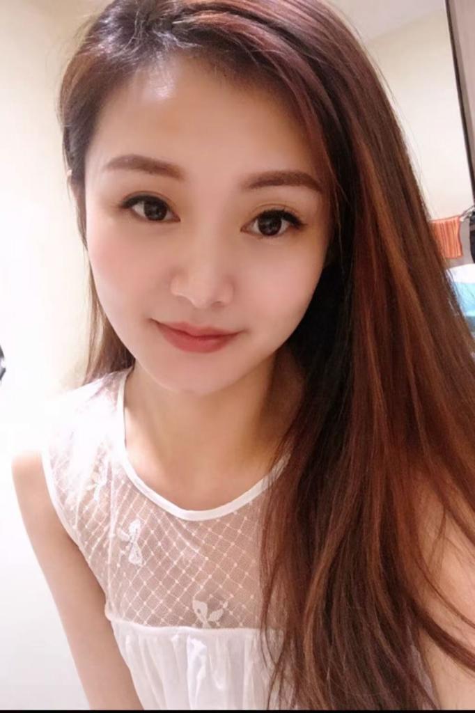 Chica busca chico en Gerona: Chica busca chico