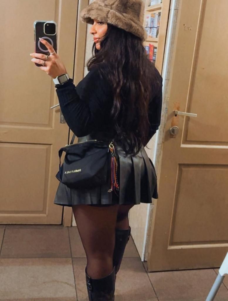 Chica busca chico en Almería: 