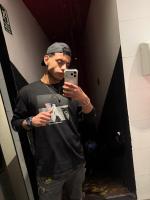 697225527: Chico busca chica en Valencia