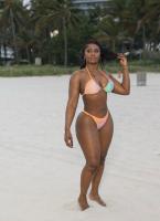 610357571: Chica busca chico en Zaragoza