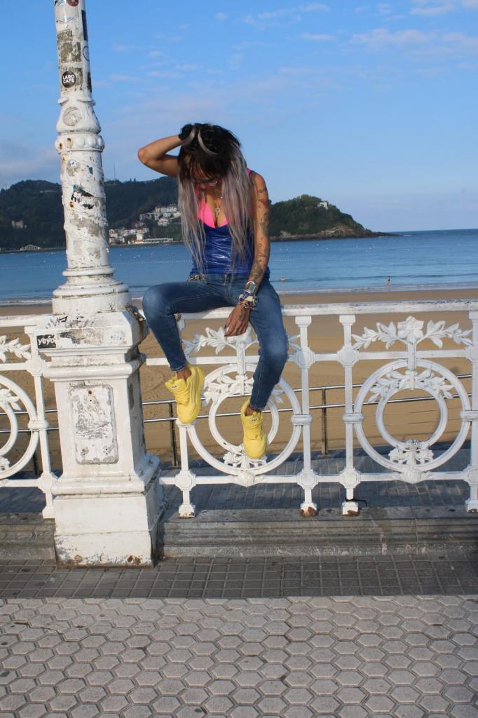 602553908: Chica busca chico en Burgos