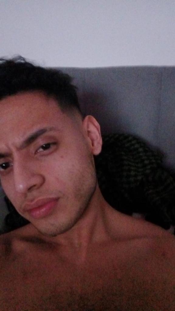 Chico busca chica en Valencia: 