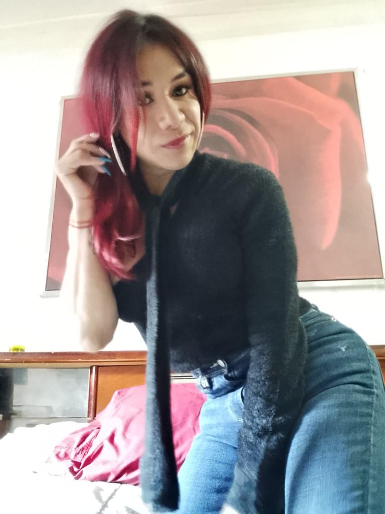 633852484: Transexual en Gerona