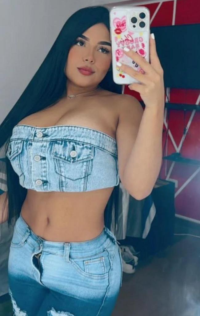 Chica busca chico en Almería: 