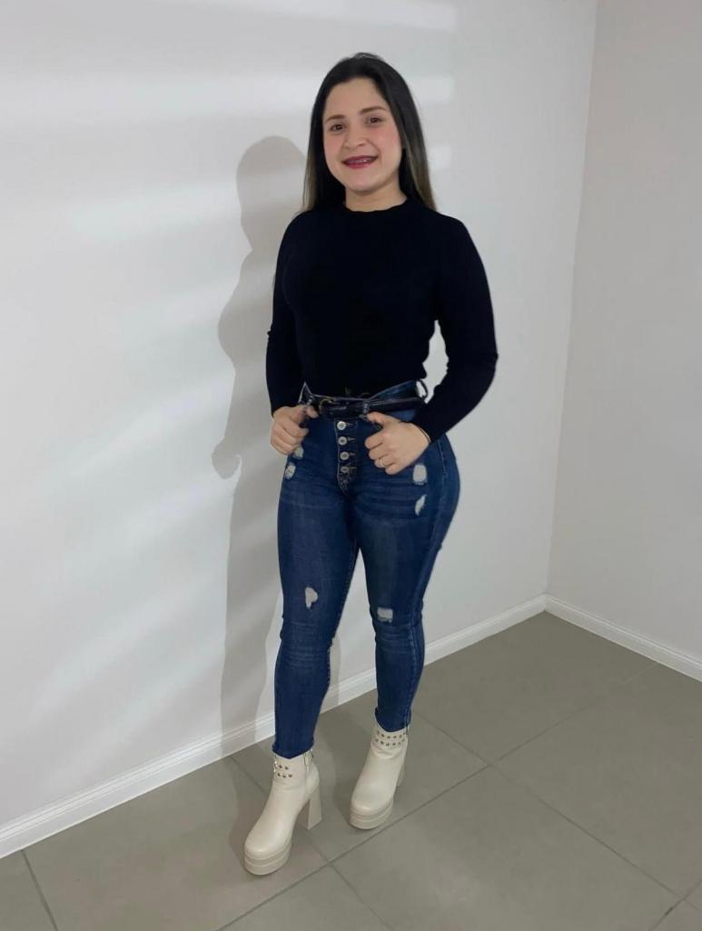 Chica busca chico en Ibiza: 