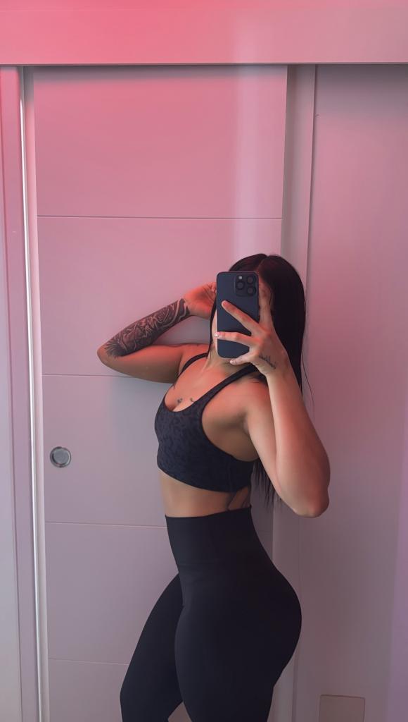 637660288: Chica busca chico en Almería