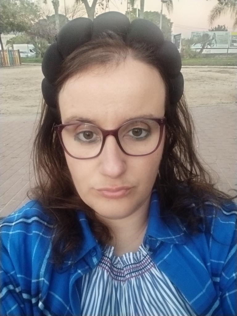 644028541: Chica busca chico en Murcia