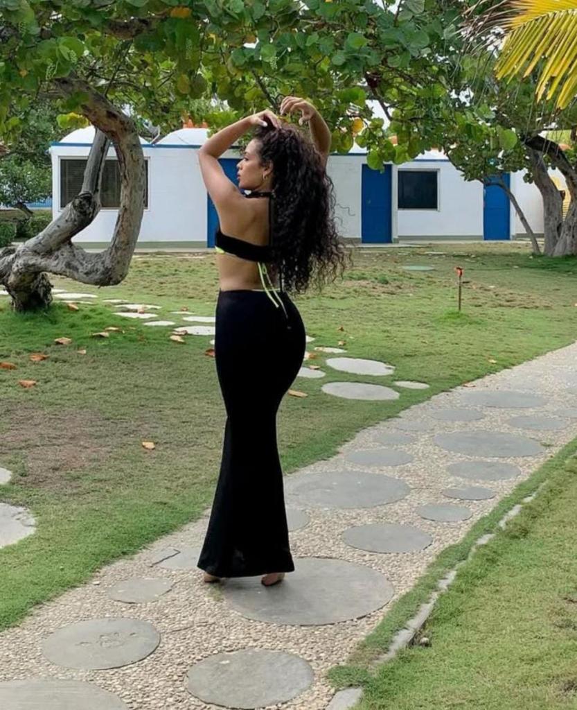 643325941: Chica busca chico en Sevilla
