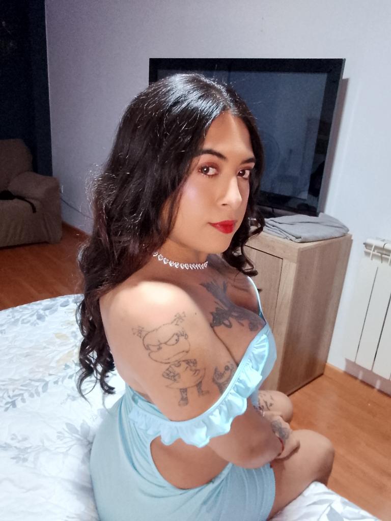 614369558: Transexual en La Coruña