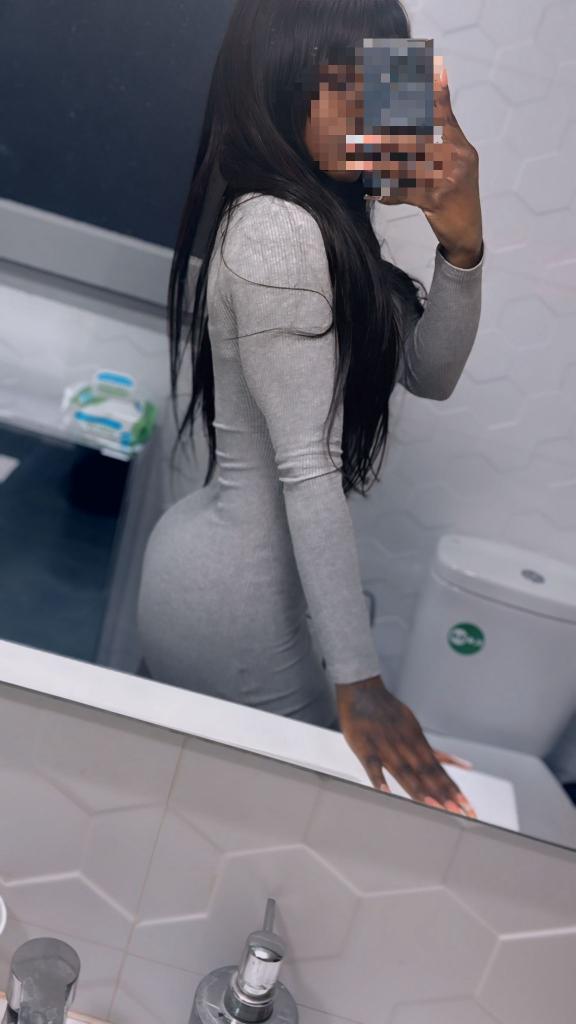 Chica busca chico en Sevilla: 