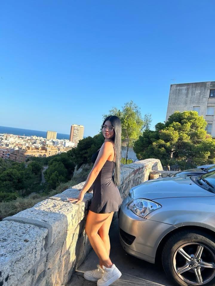 Chica busca chico en Alicante: 