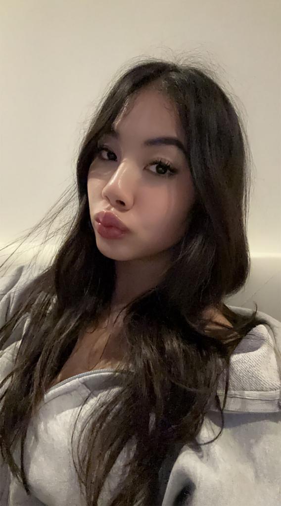 613424448: Chica busca chico en Barcelona
