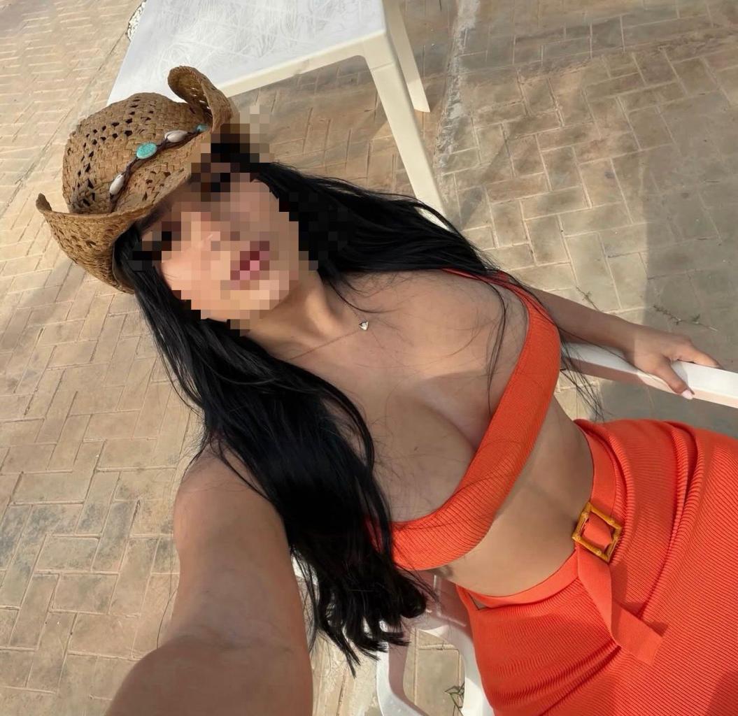 Chica busca chico en Tenerife: 