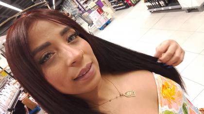 620231870: Chica busca chico en Sevilla