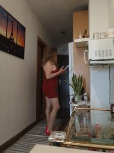 742076709: Chica busca chico en Granada