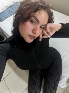 632390497: Chica busca chico en Madrid