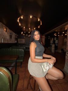 607408927: Chica busca chico en Valladolid