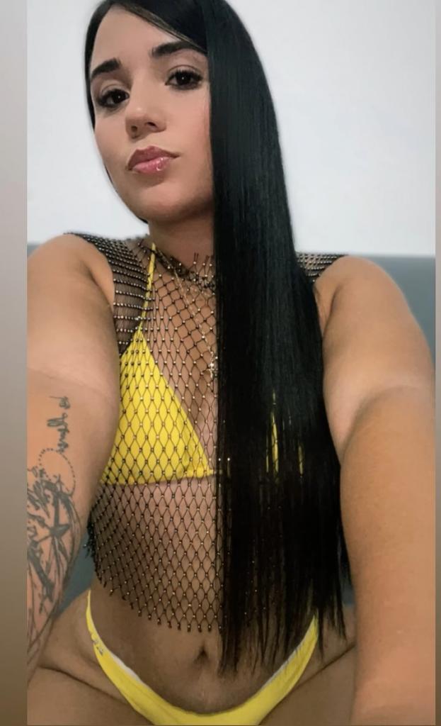 Chica busca chico en Gerona: Chica busca chico