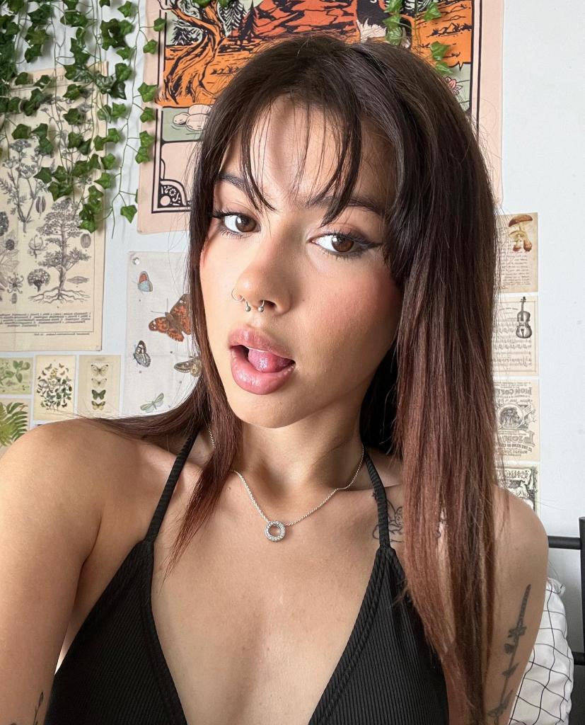 Chica busca chico en Alicante: Chica busca chico