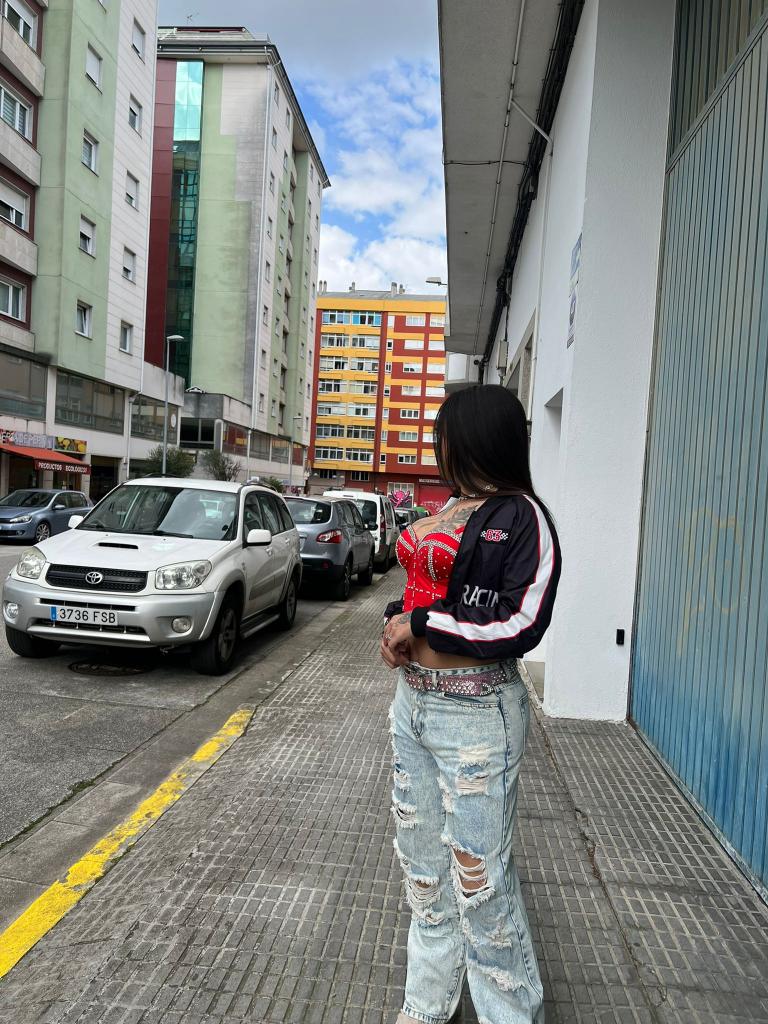 614369558: Travesti en La Coruña