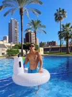 671796409: Chico busca chica en Gerona
