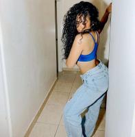 643325941: Chica busca chico en Sevilla