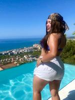 610785033: Chica busca chico en Barcelona