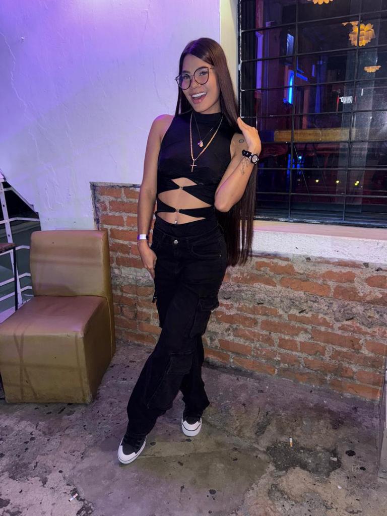 Chica busca chico en Alicante: 