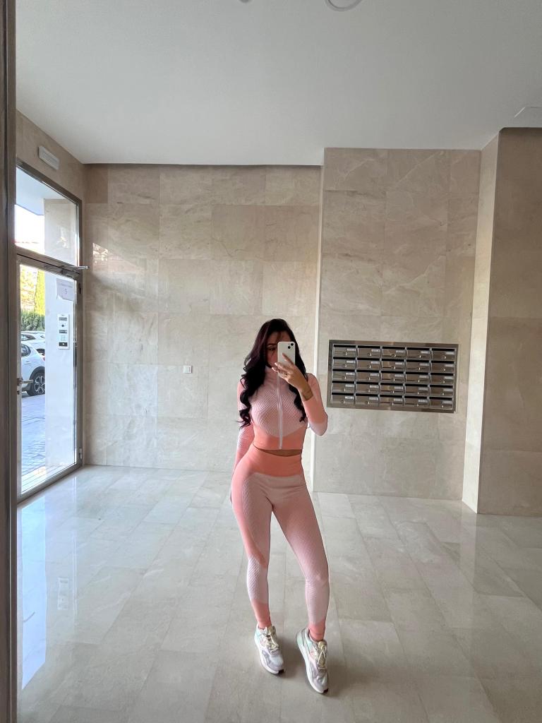 Chica busca chico en Granada: 
