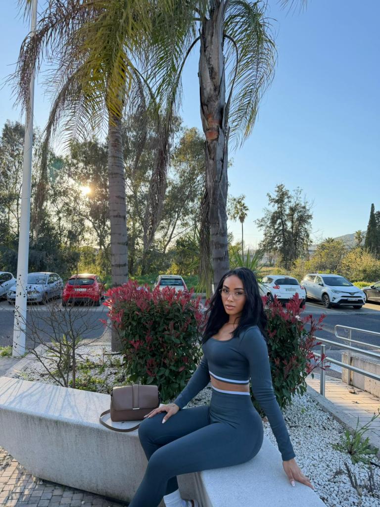 614965011: Chica busca chico en Córdoba