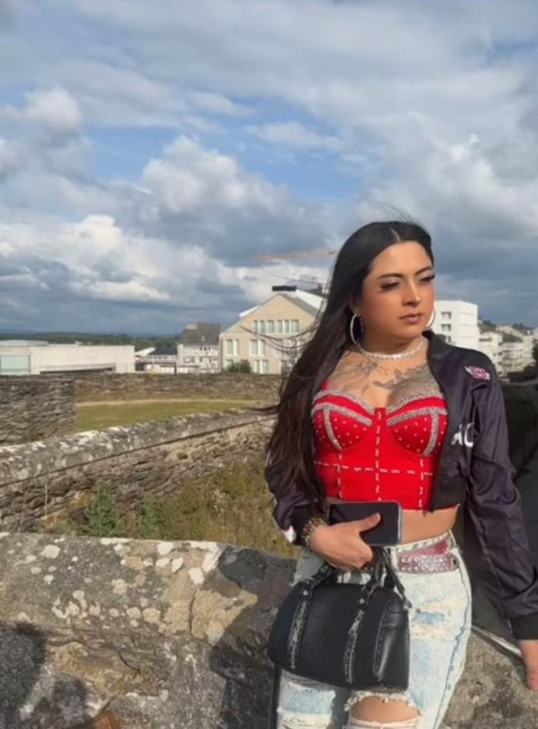 614369558: Travesti en La Coruña